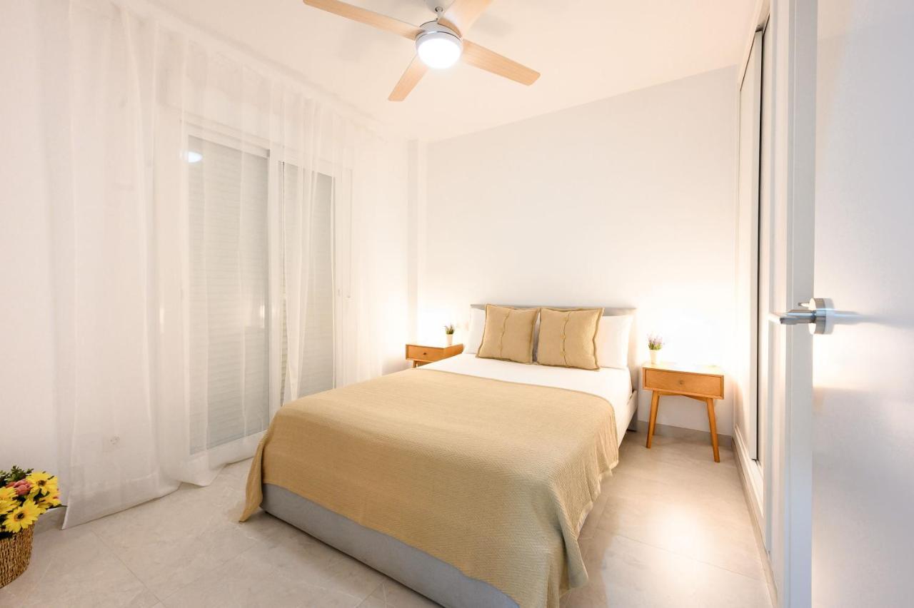 New 1 Bedroom Apartment At 4 Min To The Beach By 10Tosea Фуэнхирола Экстерьер фото